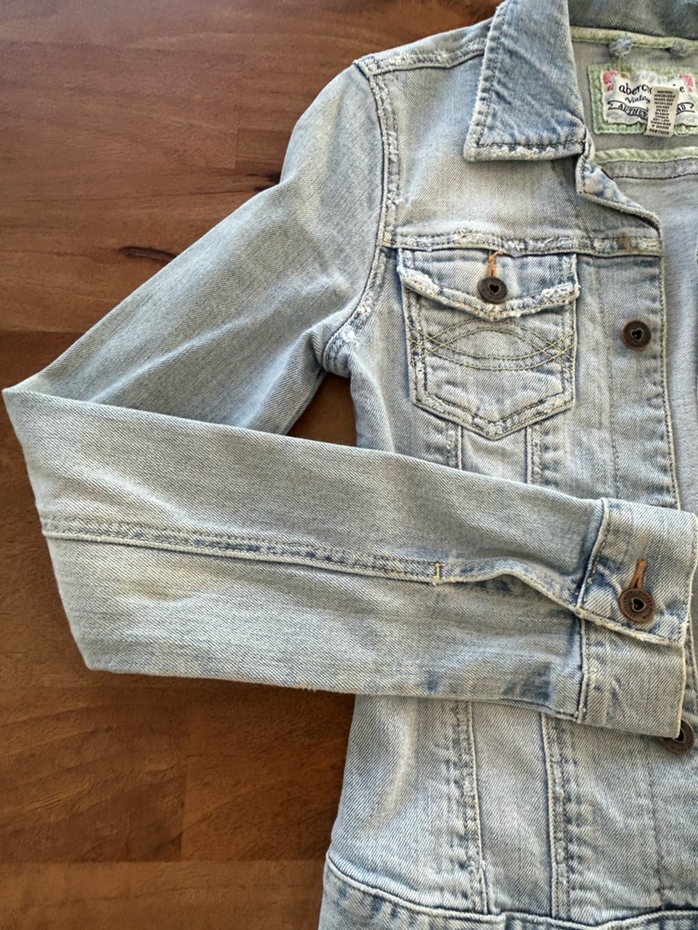 Abercrombie & Fitch Vintage style Light Blue Denim Jacket - Teen Large - Picture 5 of 9